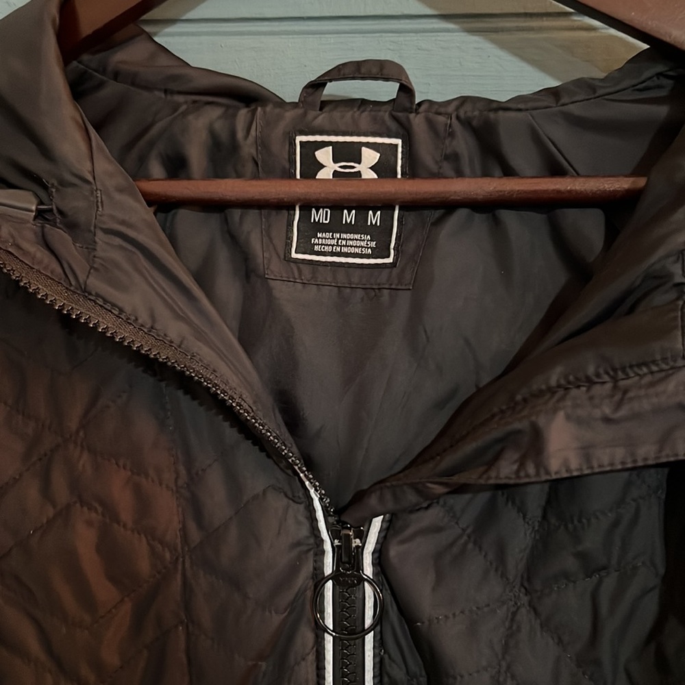 Under Armor Pull Over Half A Zip - image 2